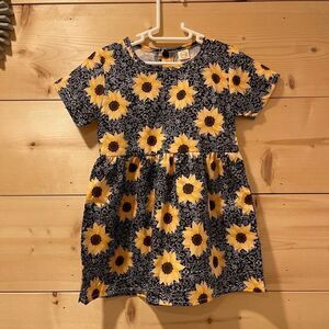 Little Girls Sunflower Dress 🌻 NWOT